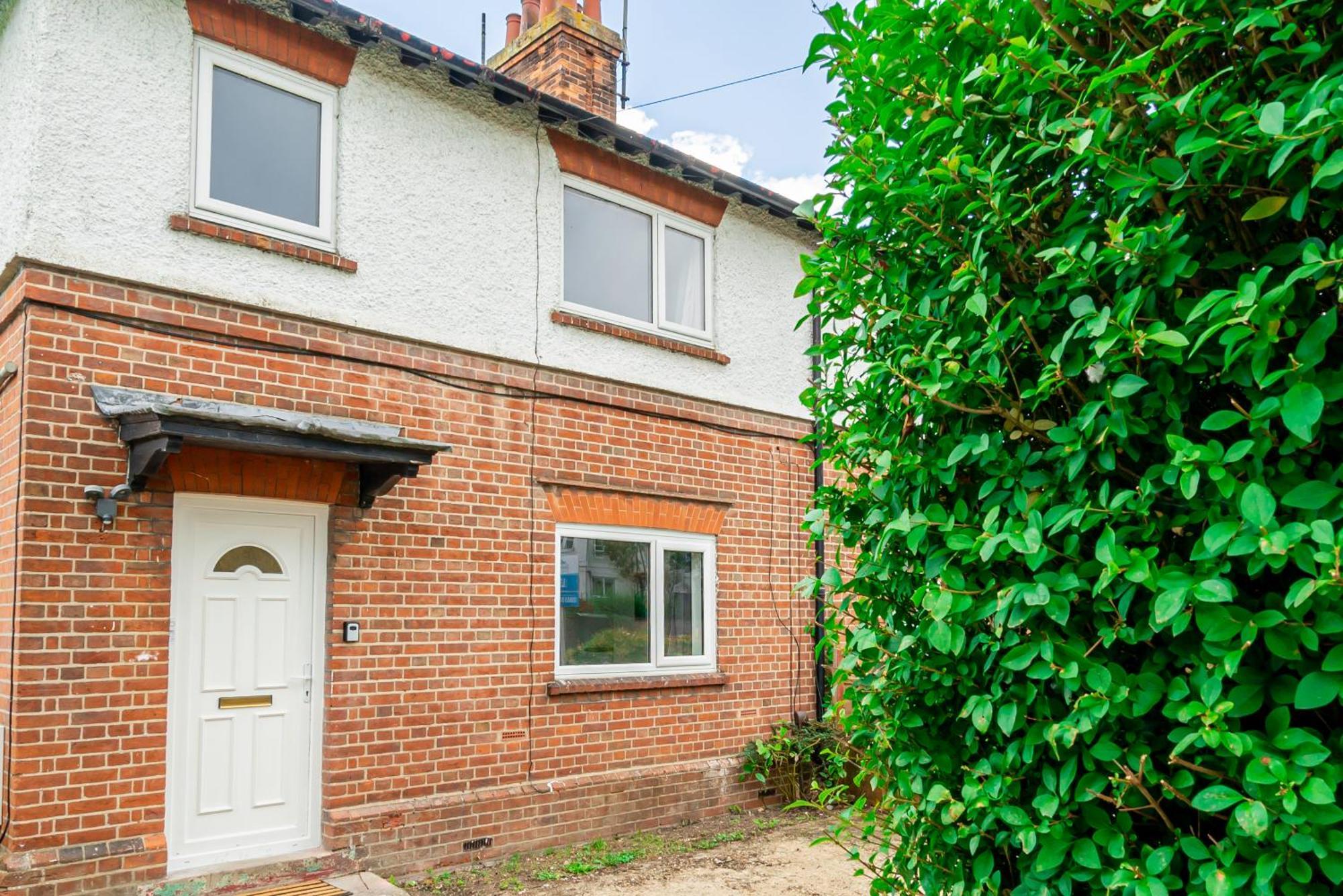 Charming 2-Bedroom Flat With A Garden And Free Parking At Abingdon Оксфорд Екстер'єр фото